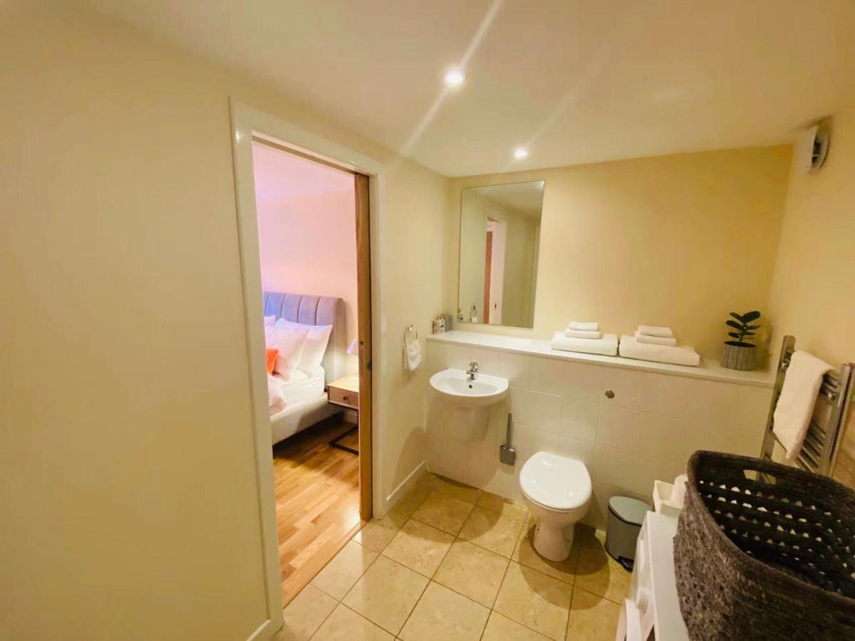 2 Bed 2 Bath With Private Parking Apartment Edinburgh Exterior photo