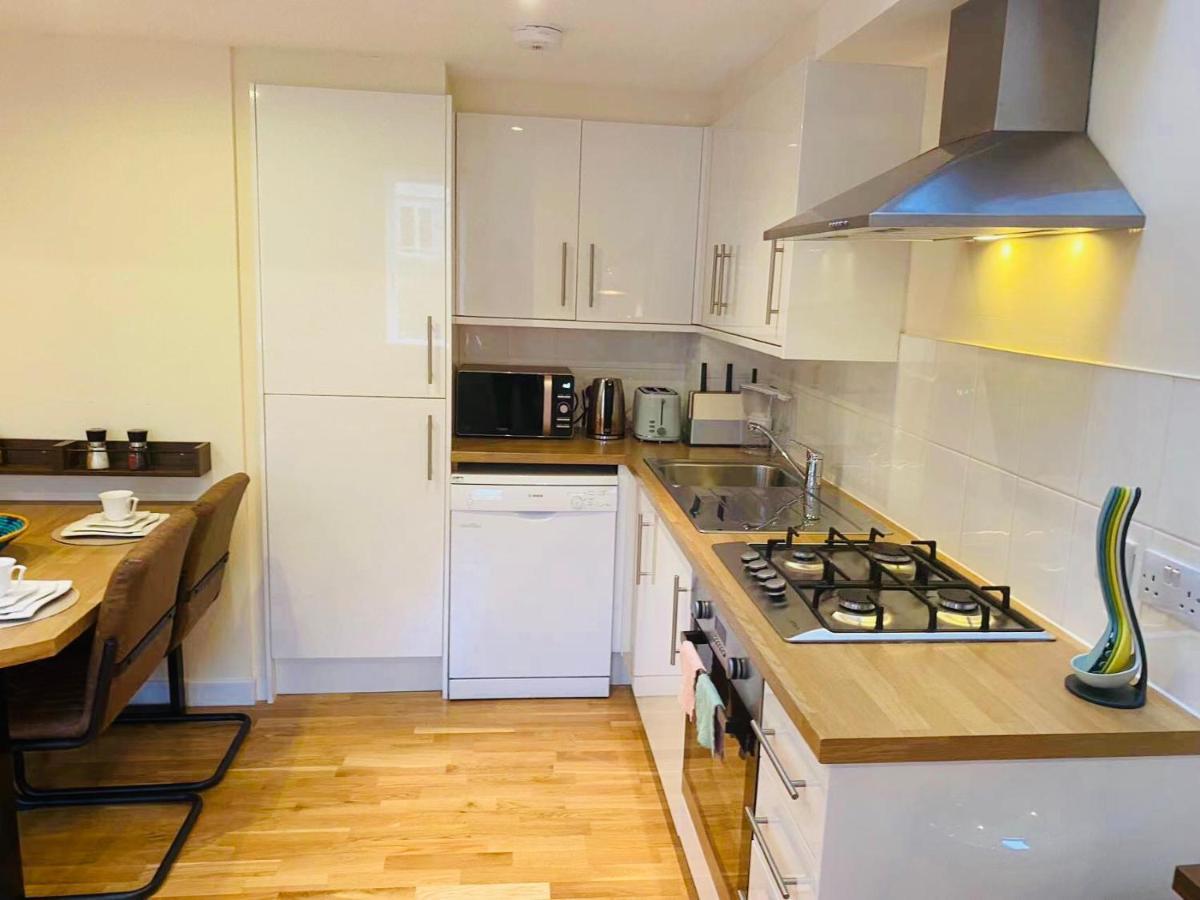 2 Bed 2 Bath With Private Parking Apartment Edinburgh Exterior photo