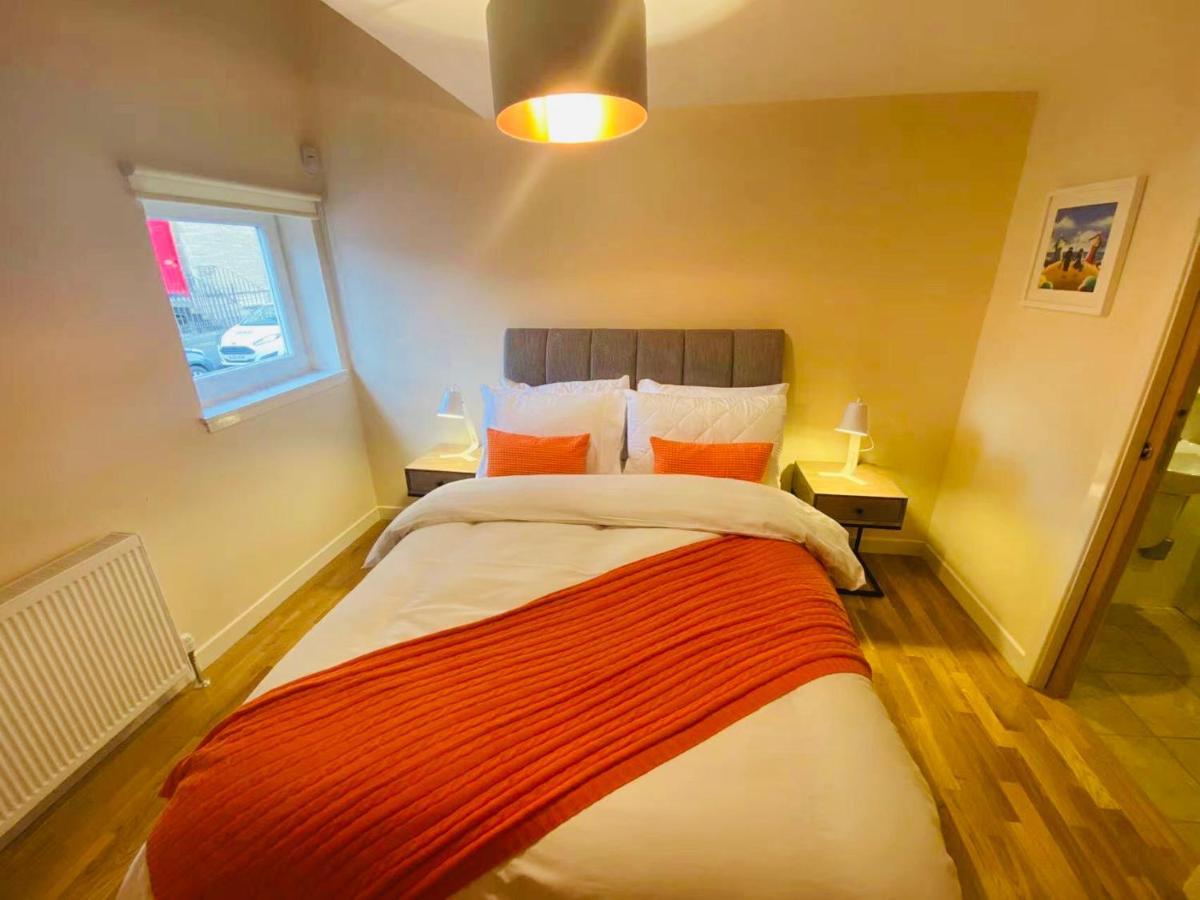2 Bed 2 Bath With Private Parking Apartment Edinburgh Exterior photo