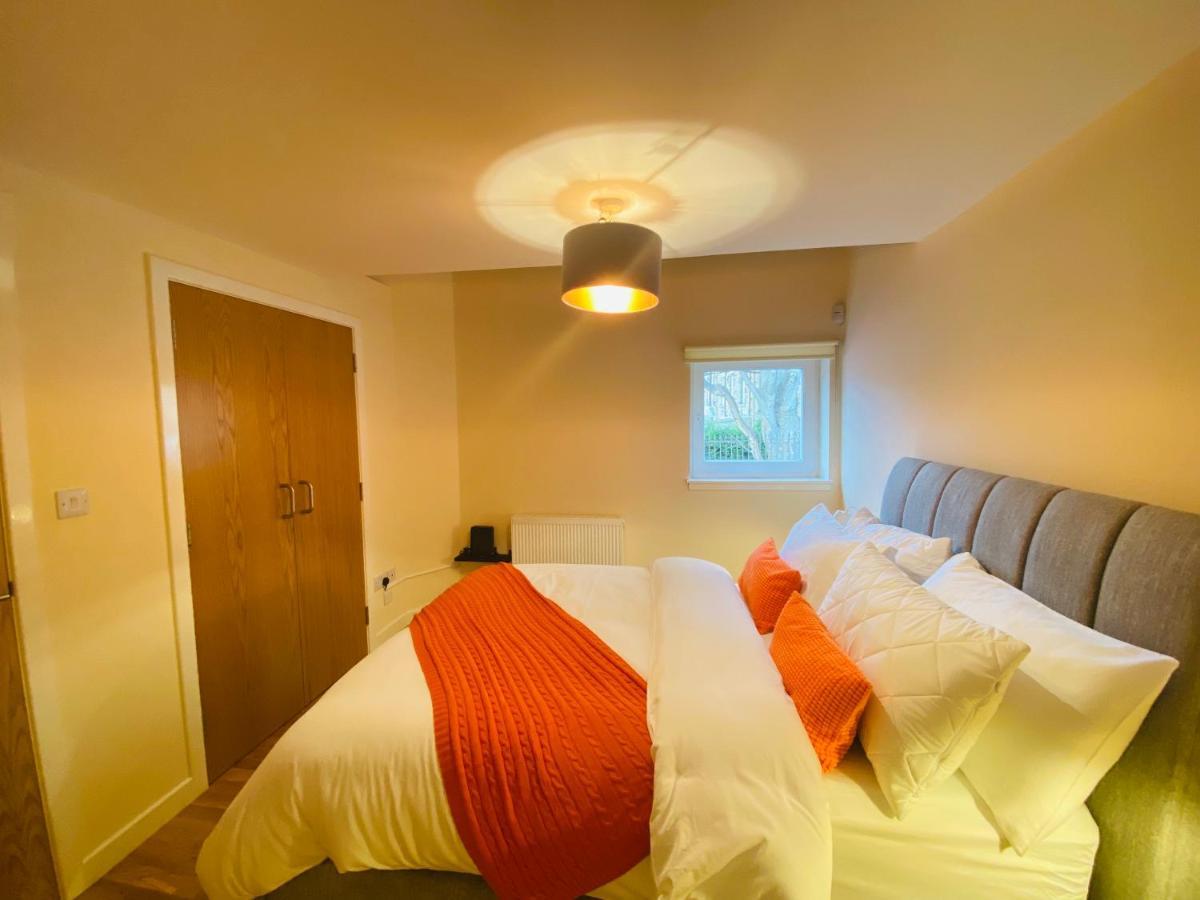 2 Bed 2 Bath With Private Parking Apartment Edinburgh Exterior photo