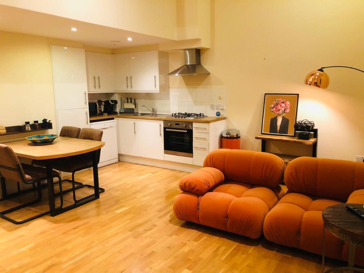 2 Bed 2 Bath With Private Parking Apartment Edinburgh Exterior photo