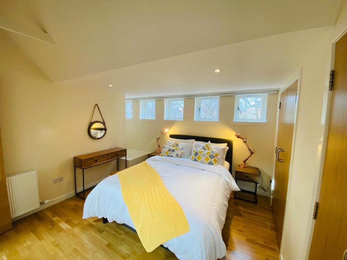2 Bed 2 Bath With Private Parking Apartment Edinburgh Exterior photo