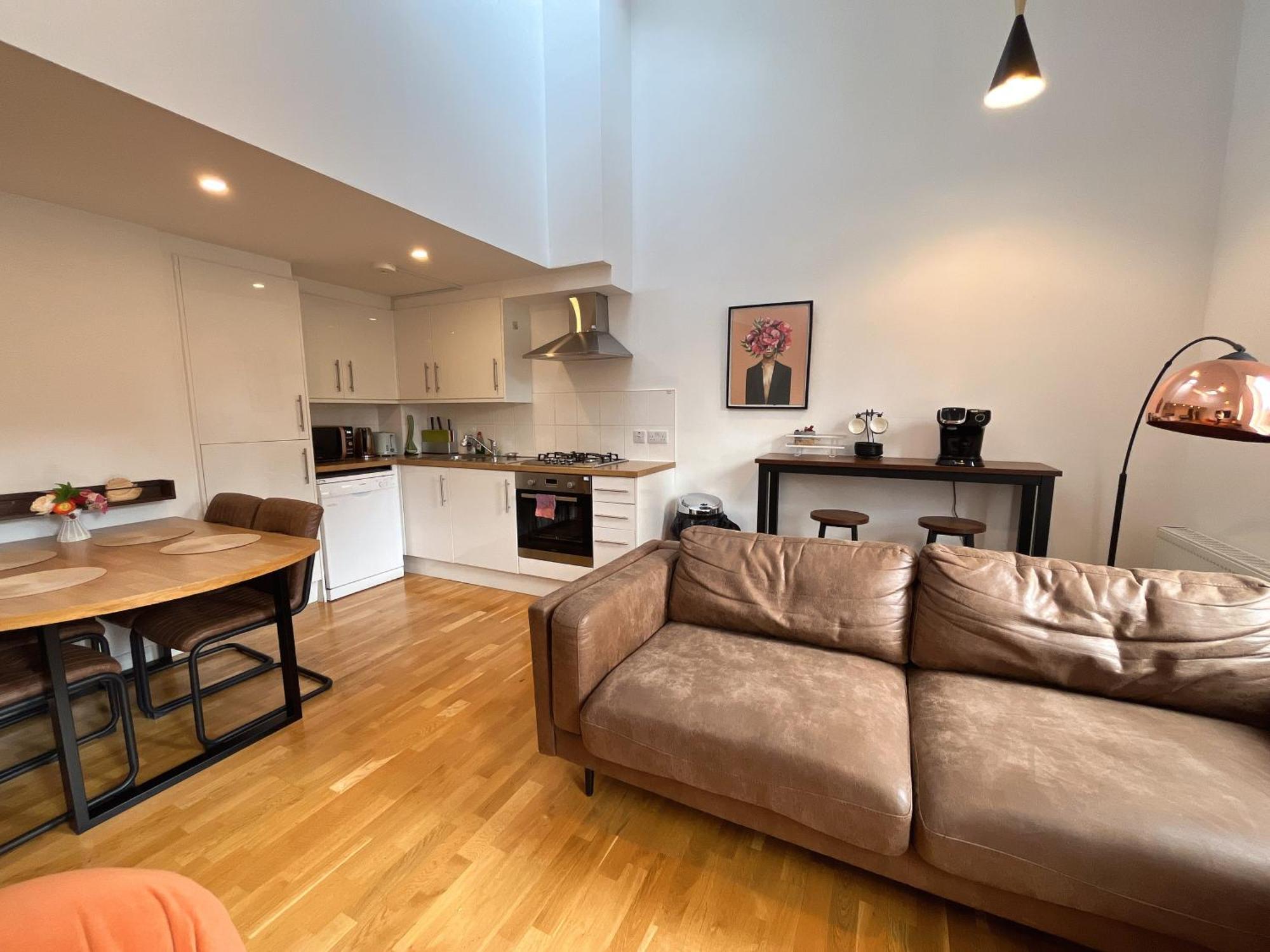 2 Bed 2 Bath With Private Parking Apartment Edinburgh Exterior photo